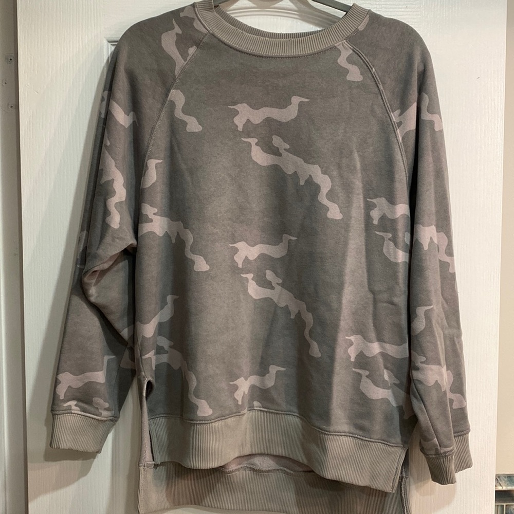 AE super soft crew neck sweater